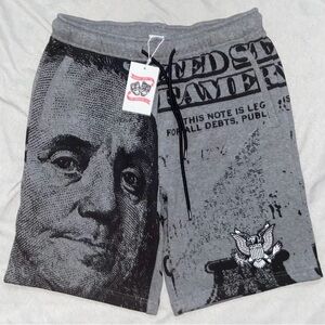 Asaali benjamin shorts 💵